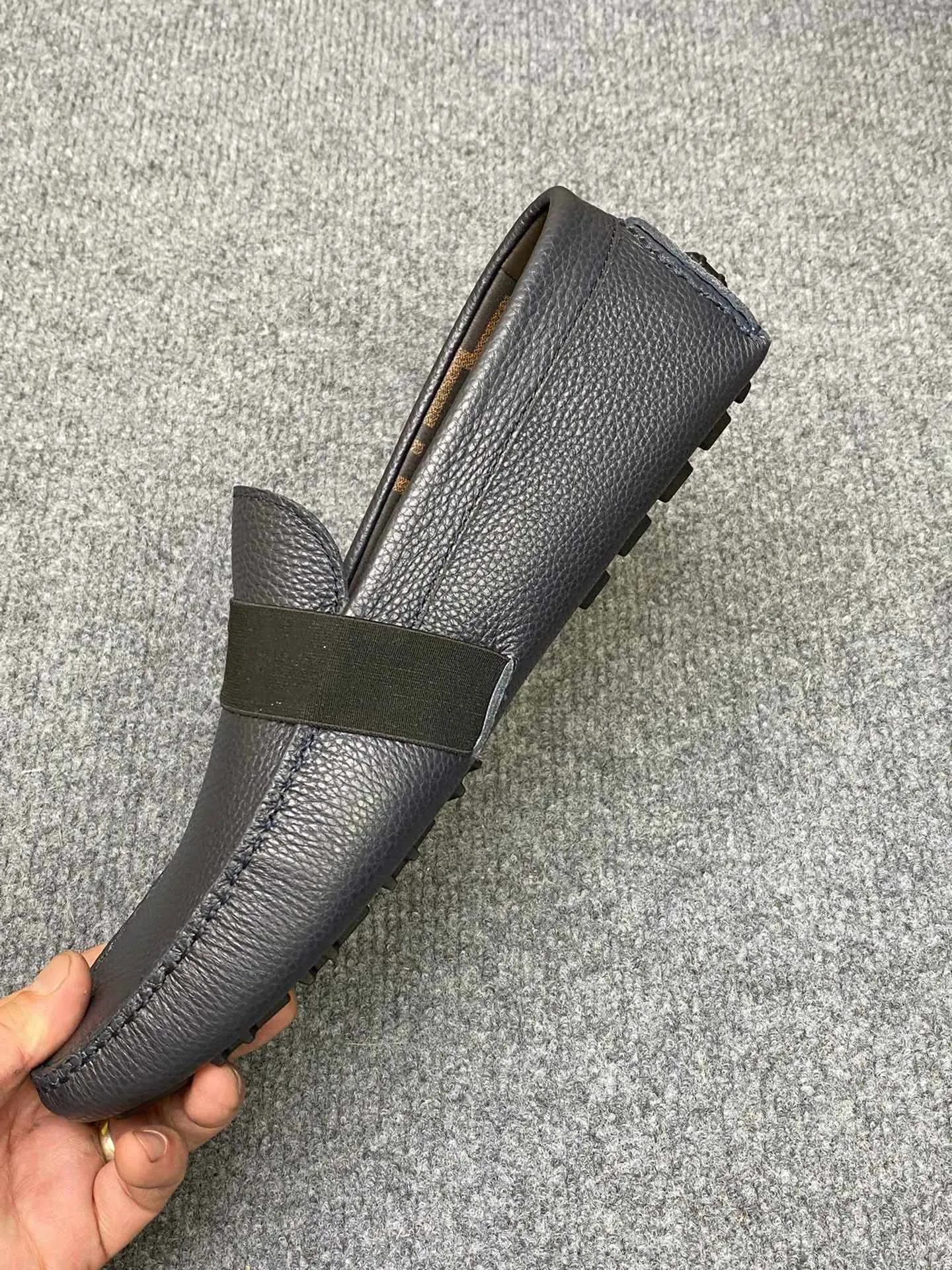 Men's Men's Shoes Men's Men's Shoes 💰700FENDI Fendi Men's Shoes are breathable and comfortable. Original development. Counters copy one to one. Imported cowhide. Niuri. 38 to 44. (can be ordered at 45.46. No returns or exchanges)
